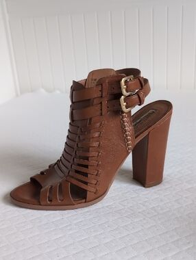 Halogen strappy block heel sandals chestnut brown buckle leather, size 7.5 party